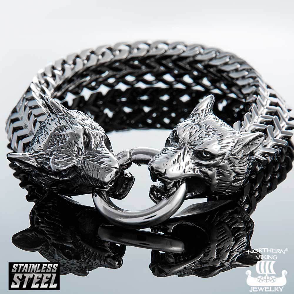 Rannekoru Northern Viking Jewelry "Steel Wolf Head"